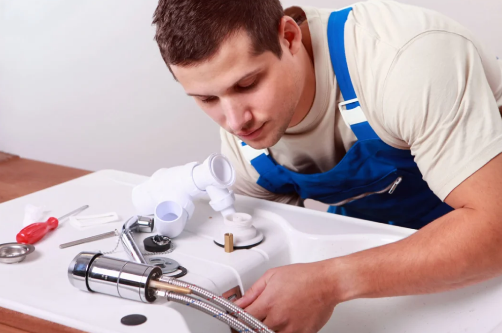 6 Things You Better Know Before Hiring a Plumber